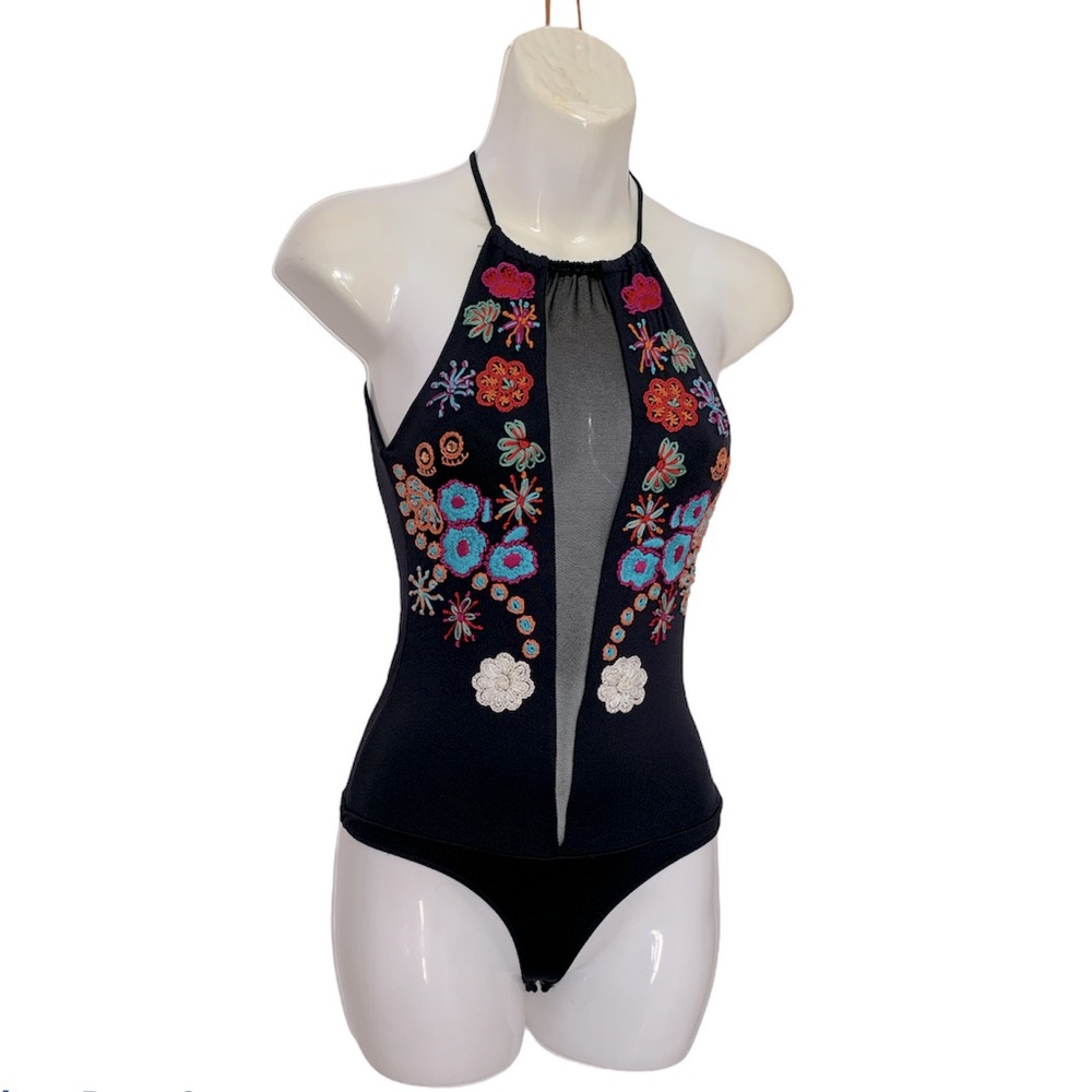 Decko backless bodysuit with front flower details